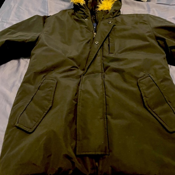 Black Jacket - Picture 1 of 7